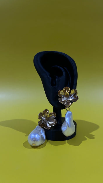 Gold flower chunky pearl